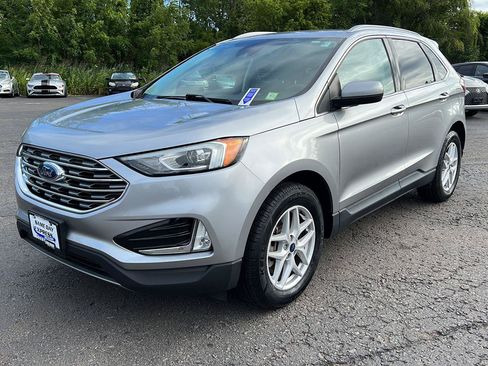 Used 2021 Ford Edge SEL w/ Convenience Package AWD/4WD image 3