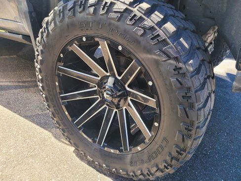 Used 2020 Chevrolet Silverado 1500 LT Trail Boss image 5