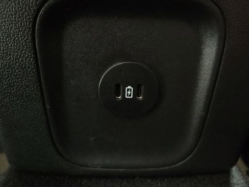 Used 2025 Ford Escape Platinum AWD/4WD image 15