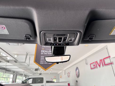 Certified 2023 GMC Sierra 2500 Denali w/ Denali Black Diamond Edition AWD/4WD image 31