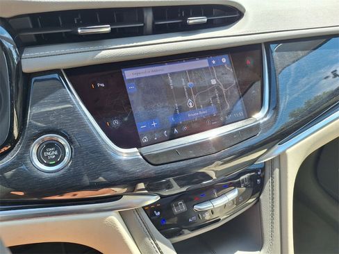 Certified 2024 Cadillac XT6 Premium Luxury image 22