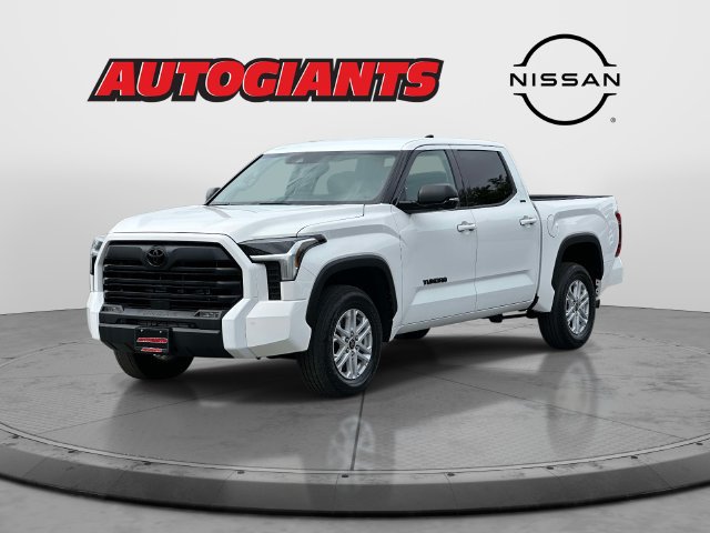 Used 2023 Toyota Tundra SR5 w/ SR5 Premium Package AWD/4WD image 8