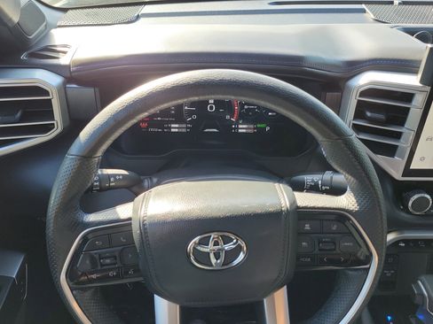 Used 2024 Toyota Tundra Platinum AWD/4WD image 19