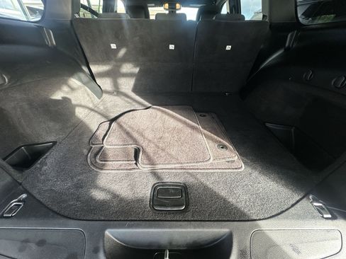 Used 2019 Jeep Grand Cherokee Laredo image 21