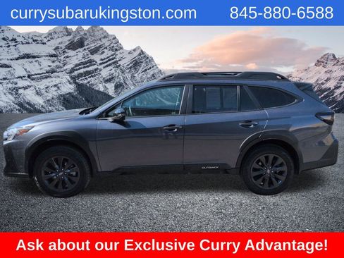 Used 2025 Subaru Outback Onyx Edition image 8