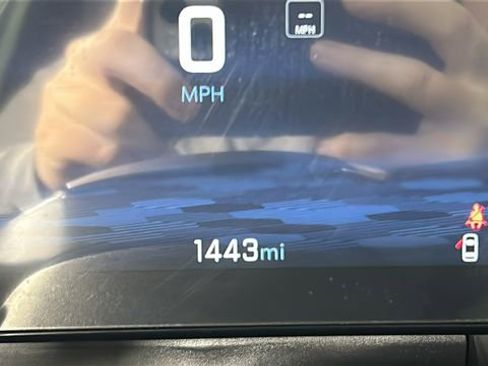 Used 2026 Chevrolet Equinox LT FWD image 19