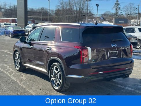 Used 2023 Hyundai Palisade SEL w/ Premium Package image 3