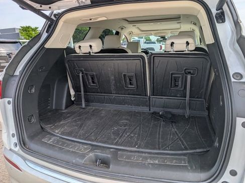 Used 2023 Buick Enclave Essence w/ Experience Buick Package image 29