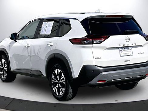 Used 2023 Nissan Rogue SV image 7