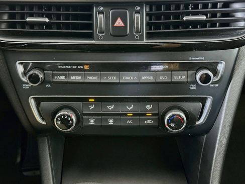 Used 2018 Kia Optima LX FWD image 23