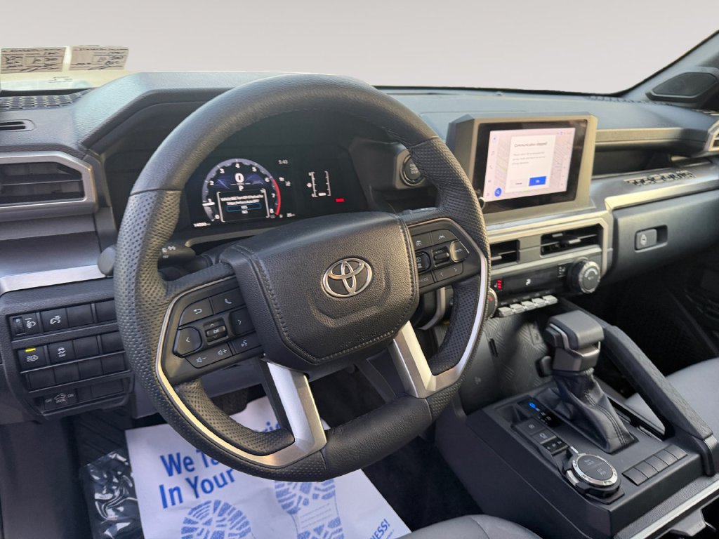 Used 2026 Toyota Tacoma SR5 AWD/4WD image 12
