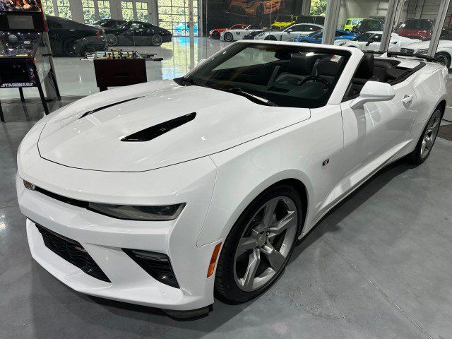 Used 2016 Chevrolet Camaro SS RWD image 12