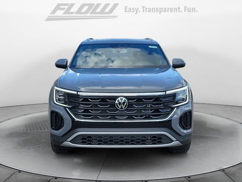 New 2026 Volkswagen Atlas Cross Sport SE AWD/4WD image 2