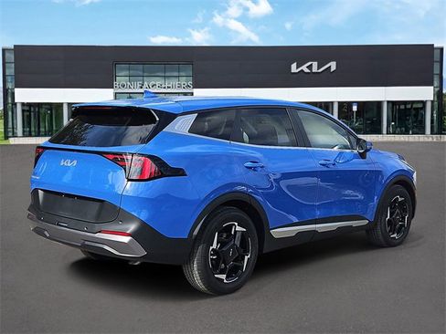 Certified 2026 Kia Sportage EX image 4