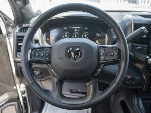 Used 2025 RAM 2500 Limited AWD/4WD image 43