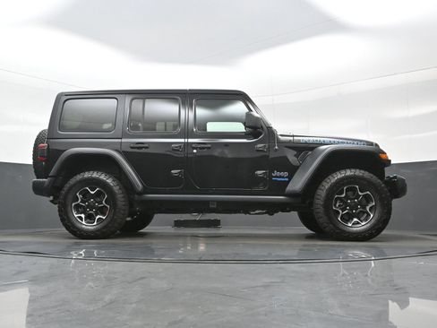 Used 2021 Jeep Wrangler Unlimited Rubicon 4xe w/ Cold Weather Group AWD/4WD image 32