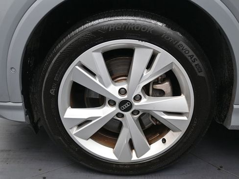 Used 2023 Audi Q4 e-tron Prestige w/ 20" Wheel Package image 37