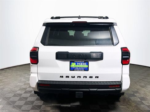 New 2026 Toyota 4Runner SR5 image 7