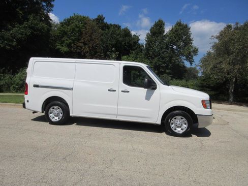 Used 2020 Nissan NV 2500 SV RWD image 4