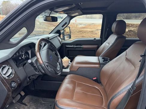 Used 2014 Ford F250 Platinum w/ FX4 Off-Road Package image 5