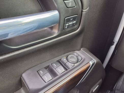 Used 2021 GMC Sierra 1500 SLT RWD image 24