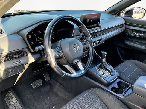 Used 2025 Honda CR-V Sport image 14