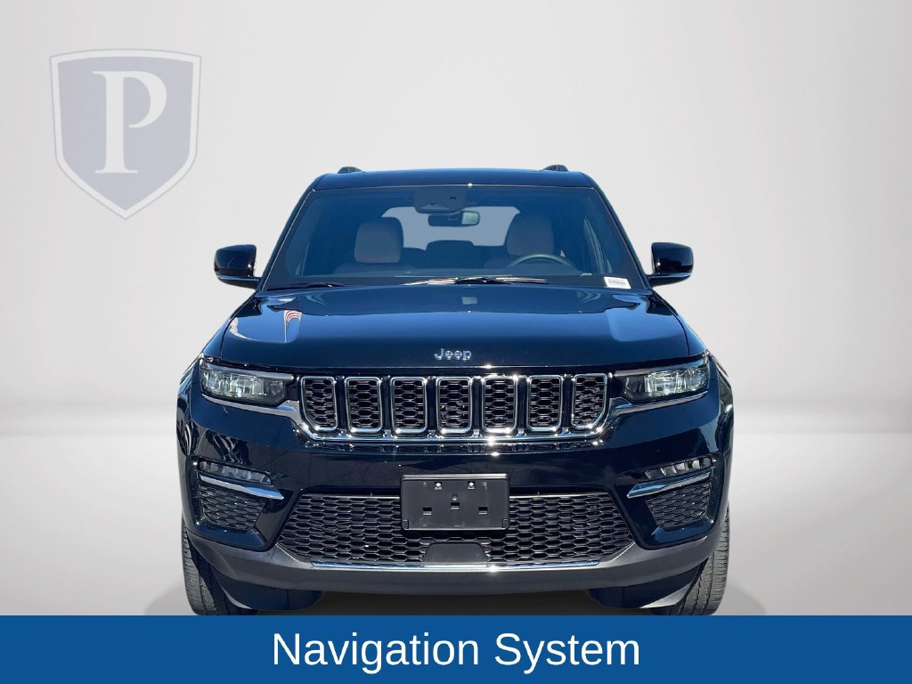Used 2023 Jeep Grand Cherokee Limited AWD/4WD image 3