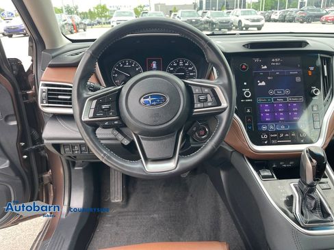 Used 2021 Subaru Outback Touring AWD/4WD image 13
