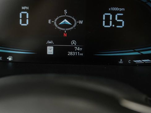 Used 2023 Hyundai Palisade SEL AWD/4WD image 3