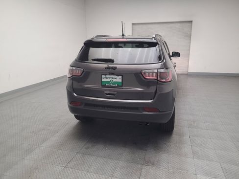 Used 2020 Jeep Compass Latitude FWD image 7