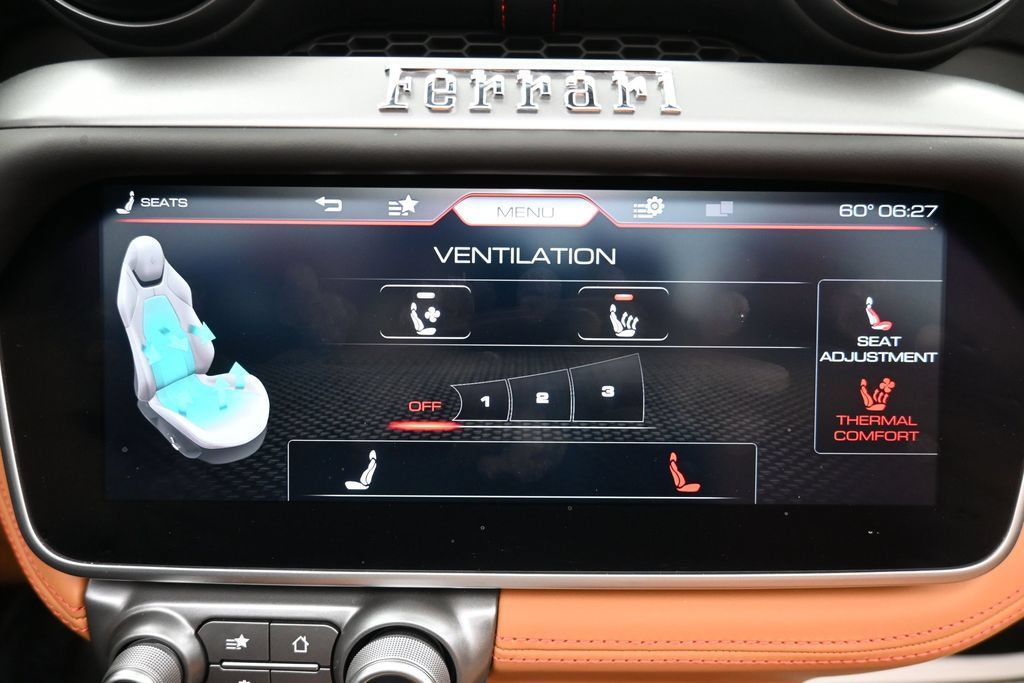Used 2020 Ferrari Portofino RWD image 17