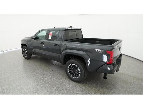 Used 2024 Toyota Tacoma TRD Sport image 6