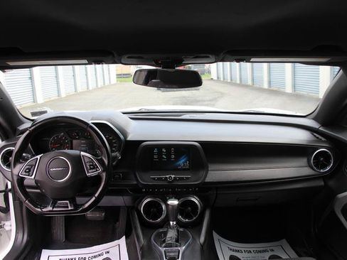 Used 2017 Chevrolet Camaro LT RWD image 23