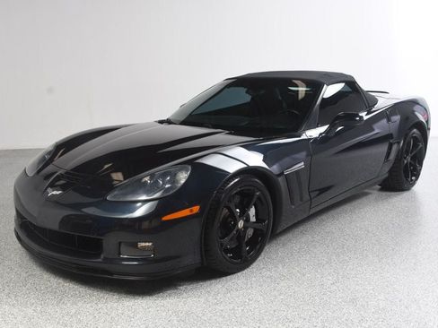 Used 2013 Chevrolet Corvette Grand Sport w/ 3LT Preferred Equipment Group RWD image 2