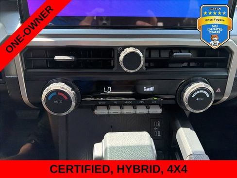 Certified 2025 Toyota Tacoma TRD Off-Road AWD/4WD image 24