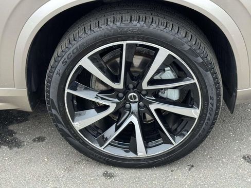 Certified 2023 Volvo XC90 B6 Plus image 6