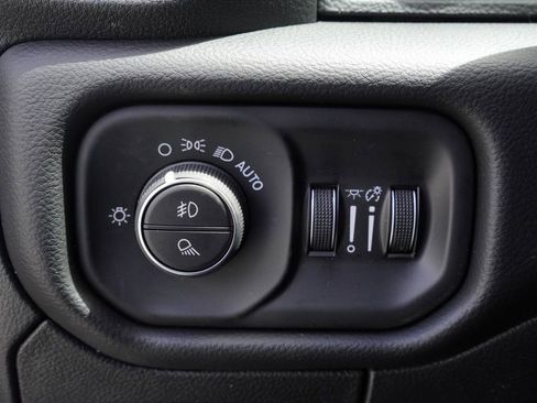 New 2026 RAM 1500 2WD Crew Cab image 13