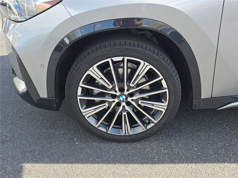 Certified 2025 BMW X1 xDrive28i w/ Convenience Package image 9