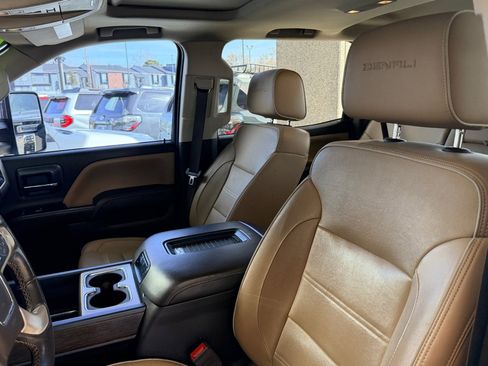Used 2018 GMC Sierra 2500 Denali w/ Duramax Plus Package image 8