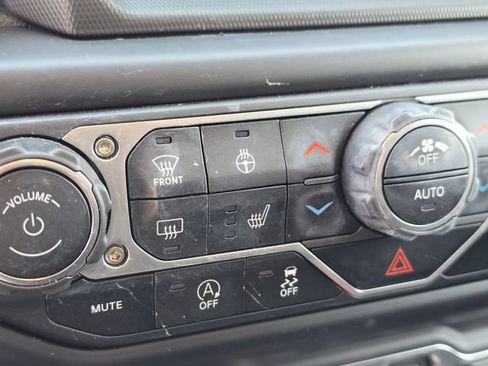 Used 2022 Jeep Wrangler Unlimited Sport AWD/4WD image 27