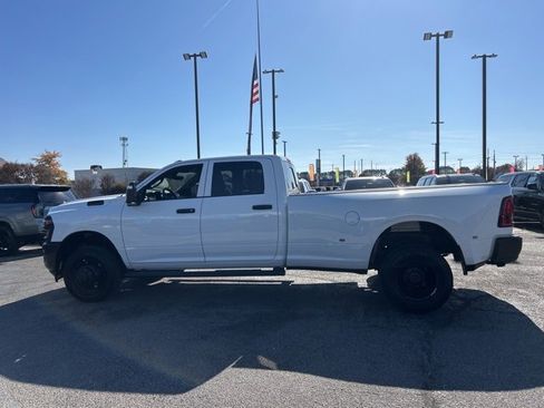 Used 2025 RAM 3500 Tradesman image 6