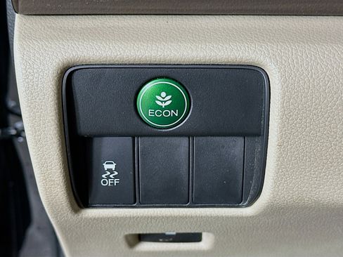 Used 2017 Honda Accord EX-L image 17