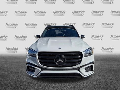 Certified 2025 Mercedes-Benz GLS 450 4MATIC image 3