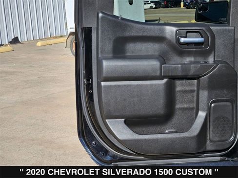 Used 2020 Chevrolet Silverado 1500 Custom w/ Custom Value Package image 18