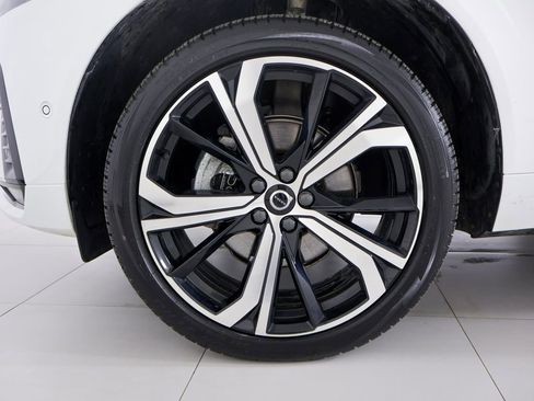 Used 2025 Volvo XC60 B5 Ultra w/ Protection Package Premier image 32