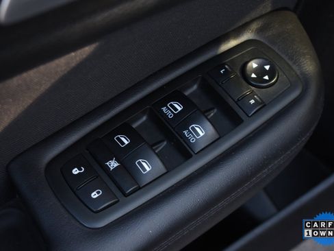 Used 2015 Chrysler 200 Limited w/ Convenience Group image 14