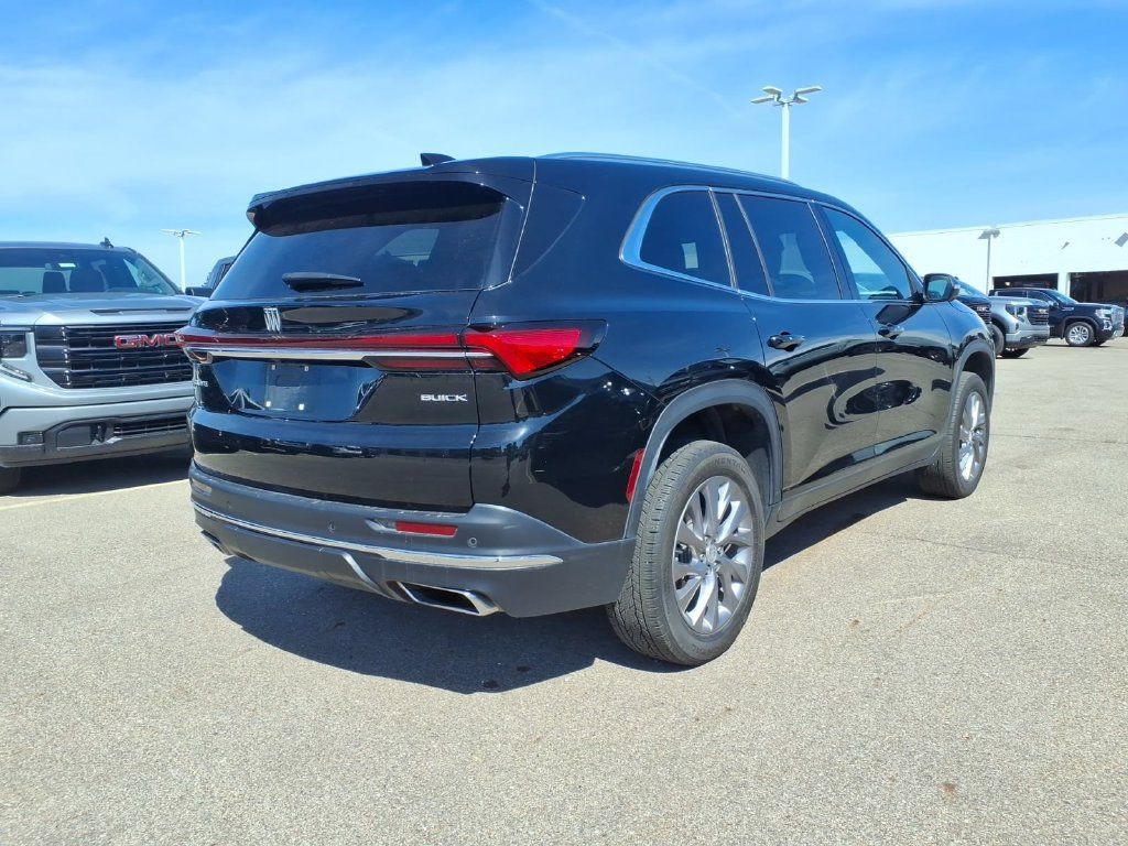 Used 2025 Buick Enclave Preferred w/ Trailering Package, 5000 lbs. AWD/4WD image 4