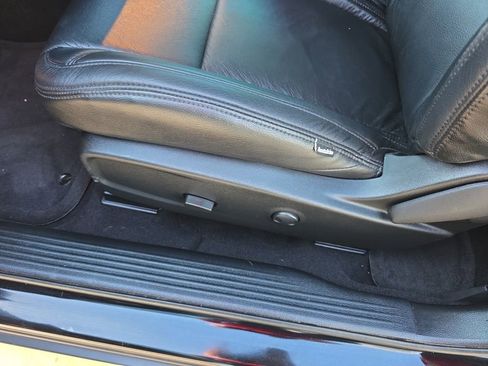 Used 2022 Dodge Challenger R/T image 11