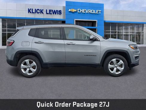 Used 2018 Jeep Compass Latitude w/ Popular Equipment Group image 9