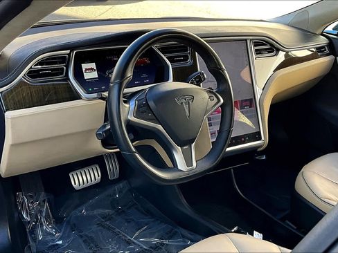 Used 2013 Tesla Model S Performance image 16